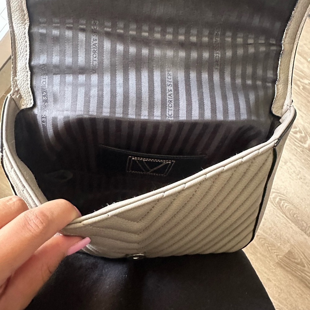 Victoria Secret Purse - Picture 2 of 3